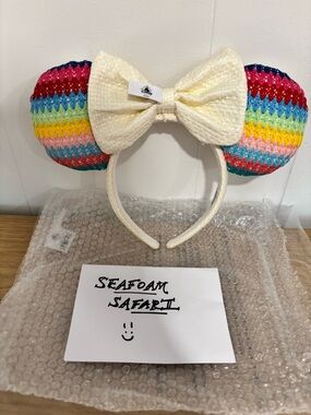 NWT Baublebar Knit Rainbow Mickey Minnie Disney Ears